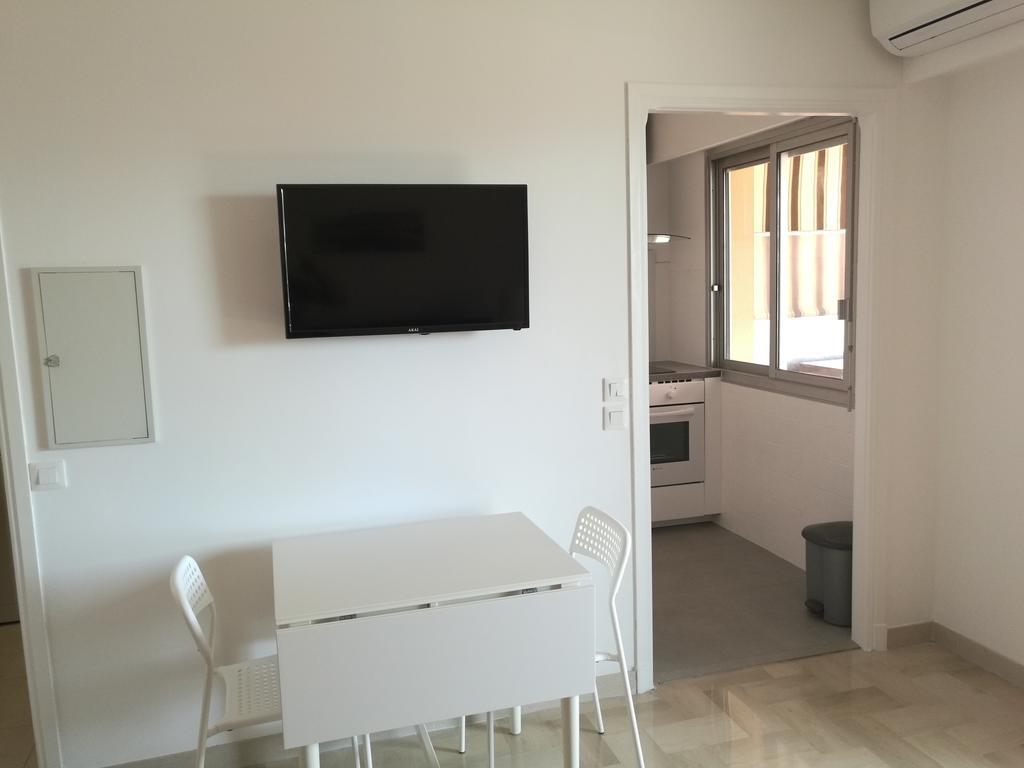 Apartament Sea Side Oceanides Juan-les-Pins Zewnętrze zdjęcie